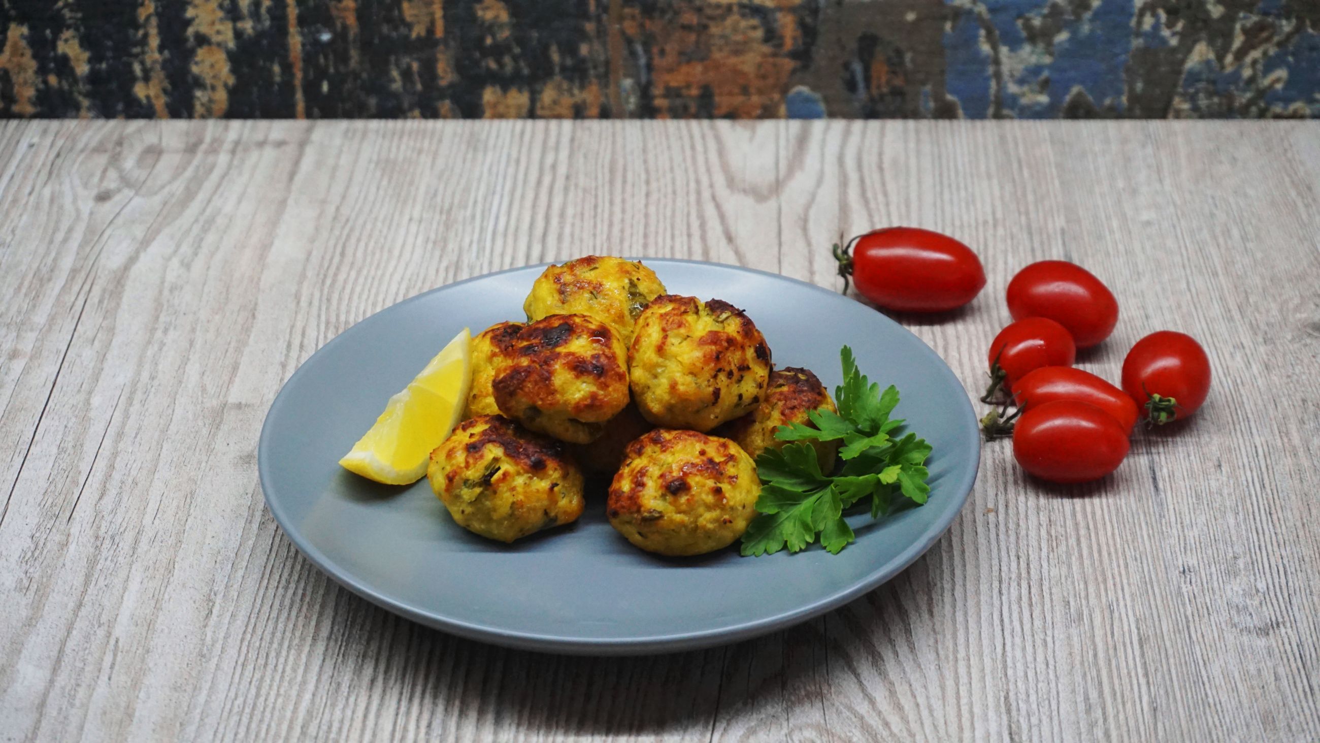 Αφράτα κεφτεδάκια κοτόπουλο στο φούρνο