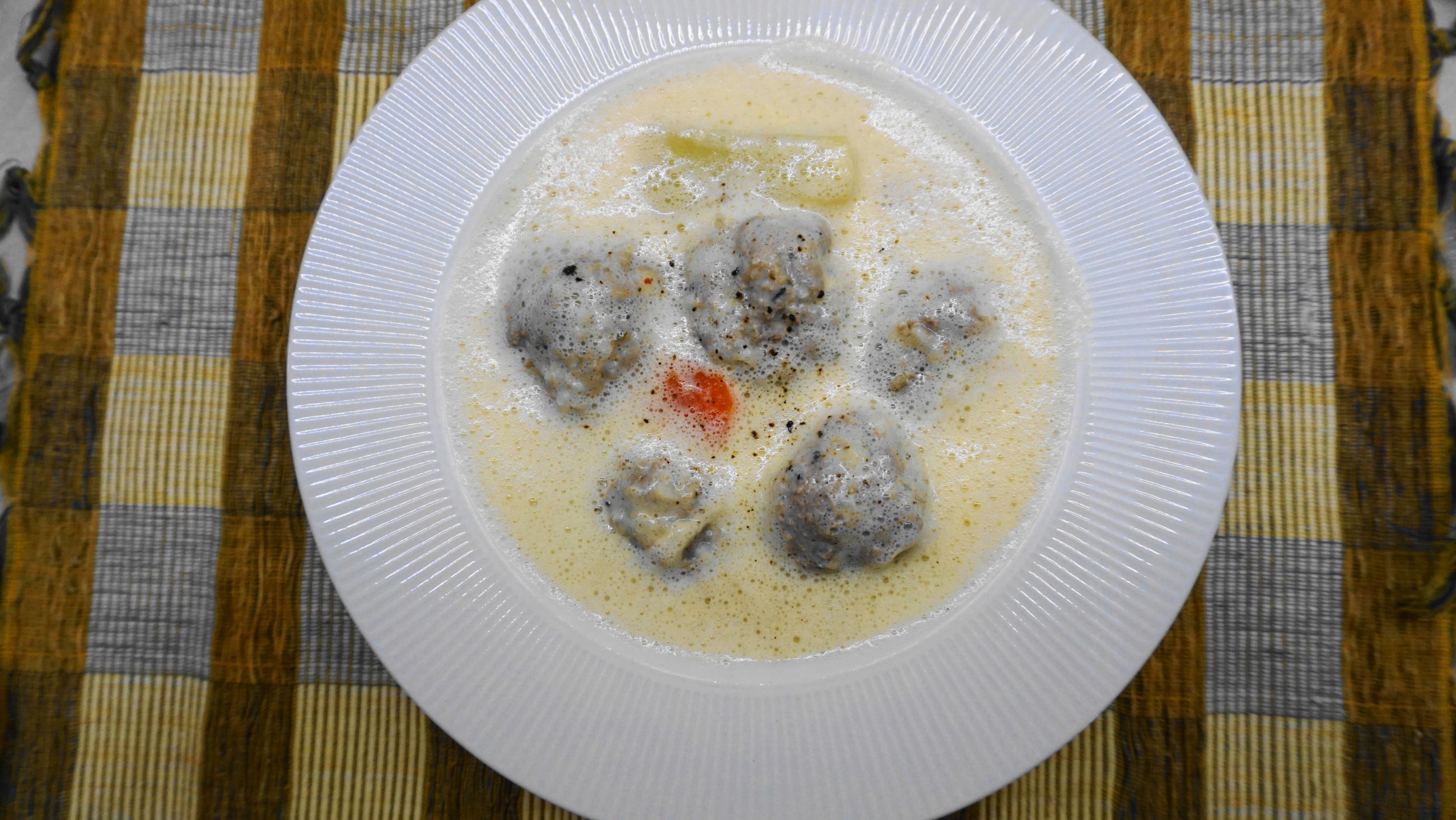 Γιουβαρλάκια αυγολέμονο