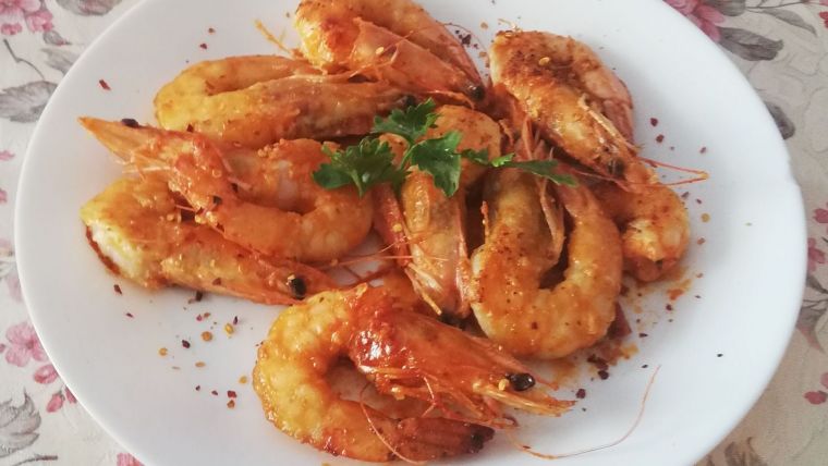 Γαρίδες με ούζο και λεμόνι