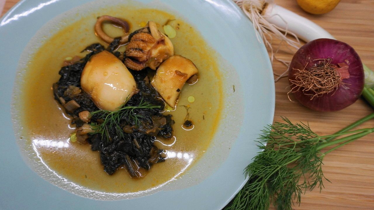 Σουπιές με σπανάκι